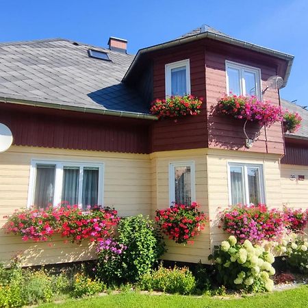 Holiday Home Moldava Exterior photo